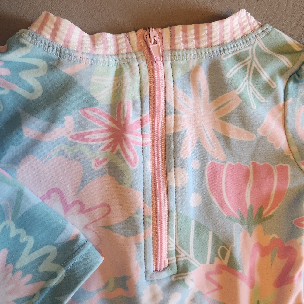 Ruffle Butts Baby Girl Swimsuit/Rashguard Size 0-3 Month - Picture 3 of 5
